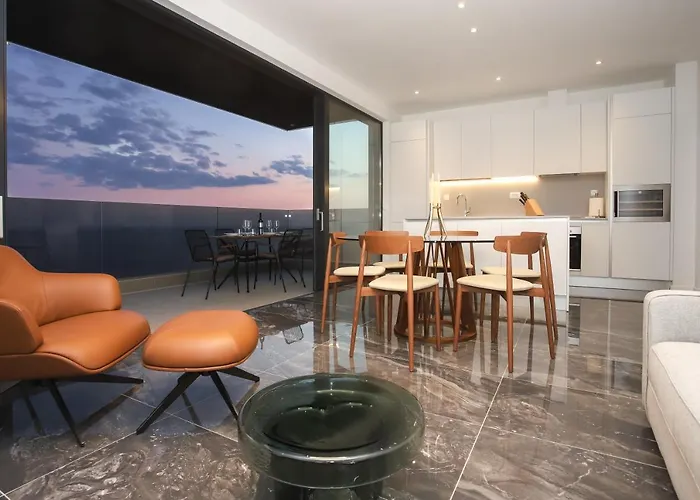New&Luxury Apartment With An Outstanding View - Bombii Blue