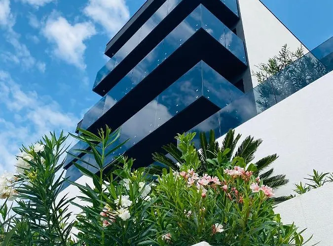 New&Luxury Apartment With An Outstanding View - Bombii Blue